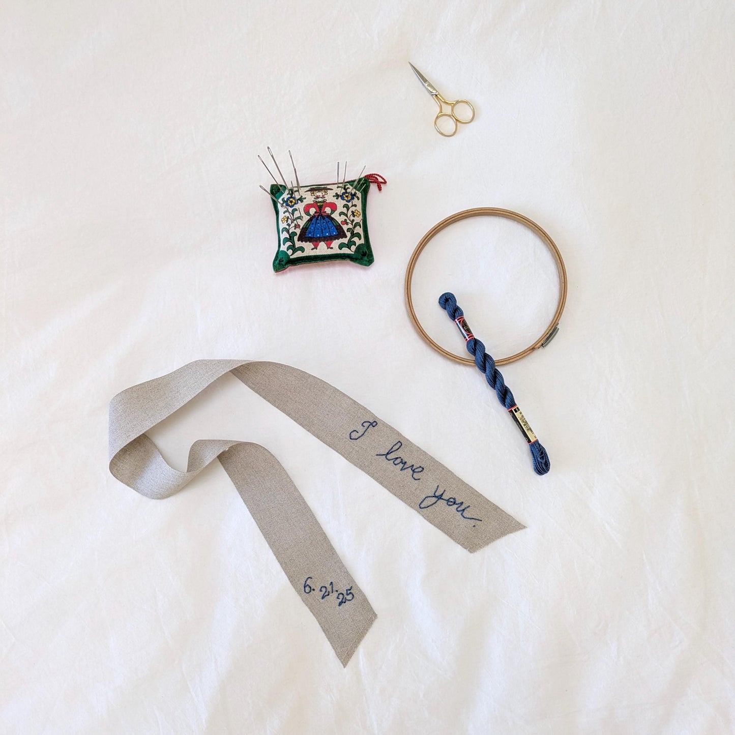 Hand embroidered linen ribbon wedding bouquet wrap with your custom message in yours or your loved one's handwriting